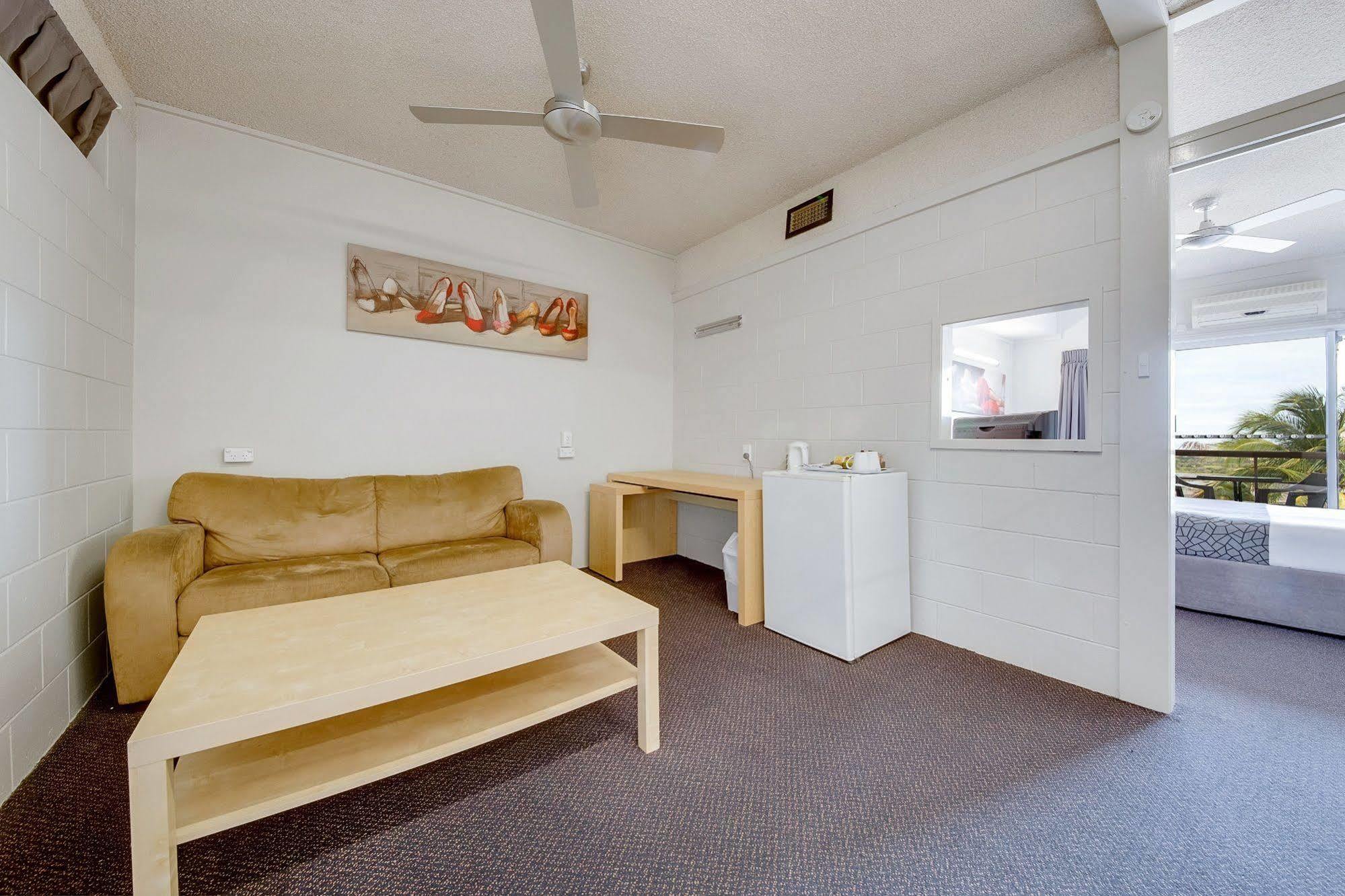 Camelot Motel Gladstone Exterior foto