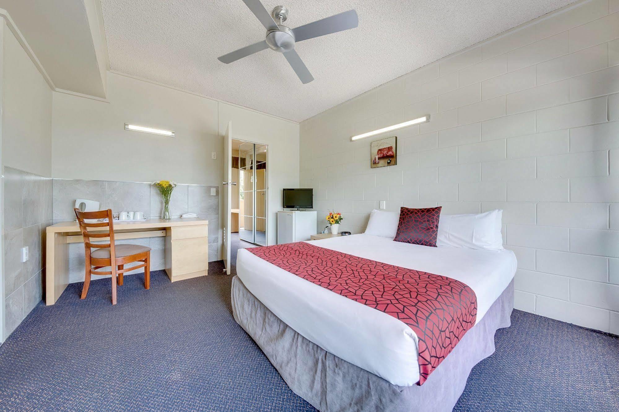 Camelot Motel Gladstone Exterior foto